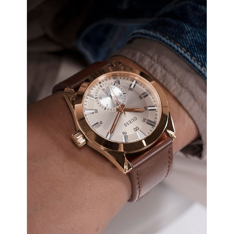 Guess GW0793G3 