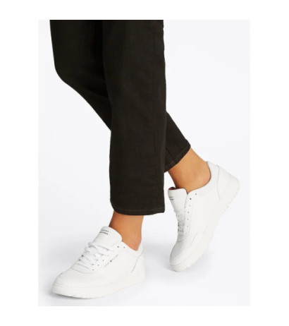 Tommy Hilfiger TH Basket Core Lth Pinperf White FM0FM05466 YBS (TH1263-a) sportiniai bateliai