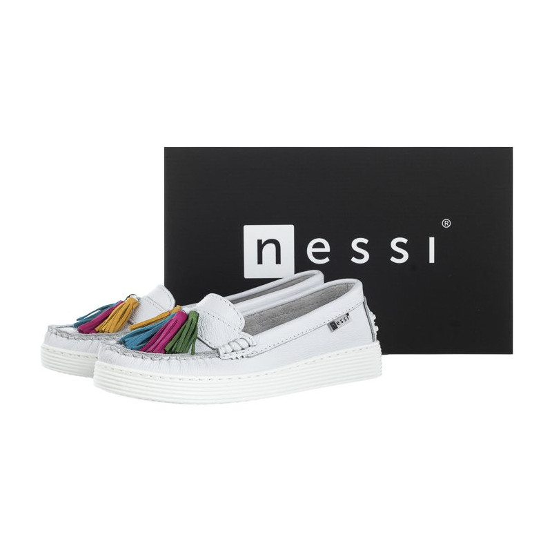 Nessi Białe Licowe 18309 1 (NE112-a) batai