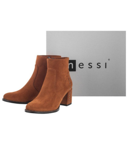 Nessi Rude 18429 W (NE92-b) bateliai