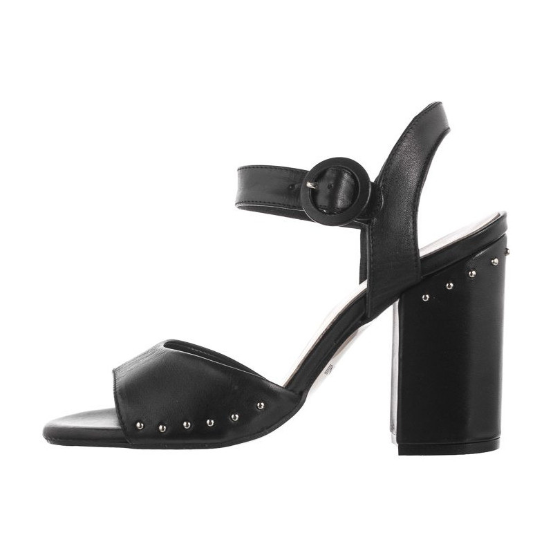 Carinii Czarne B4998/P-E50-000-000-C00 (CI430-a) sandalai