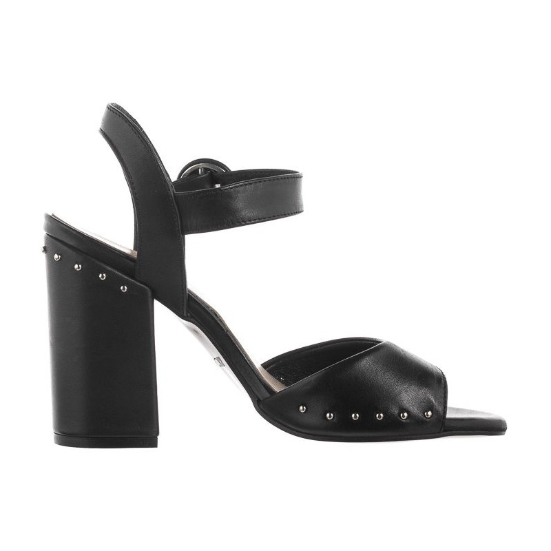 Carinii Czarne B4998/P-E50-000-000-C00 (CI430-a) sandalai