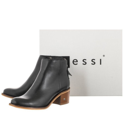 Nessi Czarne 18447 163 (NE160-b) bateliai