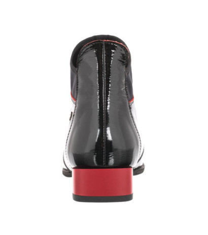 Maciejka Czarne Lakierowane 04744-16/00-7 (MA649-c) batai