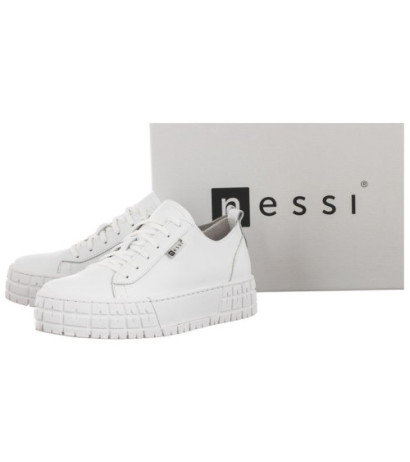 Nessi Białe 21073_ (NE233-a) batai