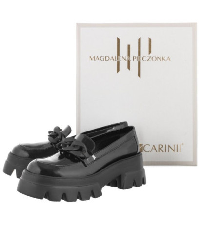 Carinii Czarne Lakierowane B7624-070-000-000-000 (CI644-a) bateliai
