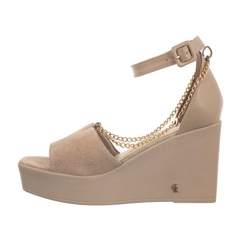 Carinii Beżowe B7882-R88-R46-000-F09 (CI652-a) batai