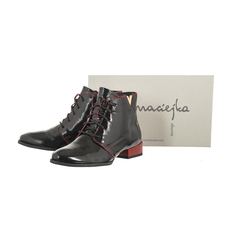 Maciejka Czarne Lakierowane 5743C-43/00-7 (MA1122-b) batai