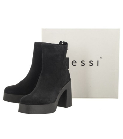 Nessi Czarne 23518 (NE347-a) bateliai