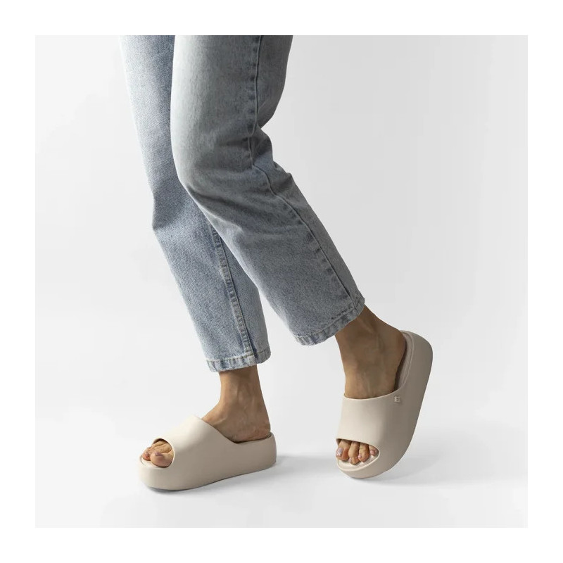 Melissa Free Platform Slide AD 35859/AS384 Beige (ML295-a) Moteriški batai/šlepetės
