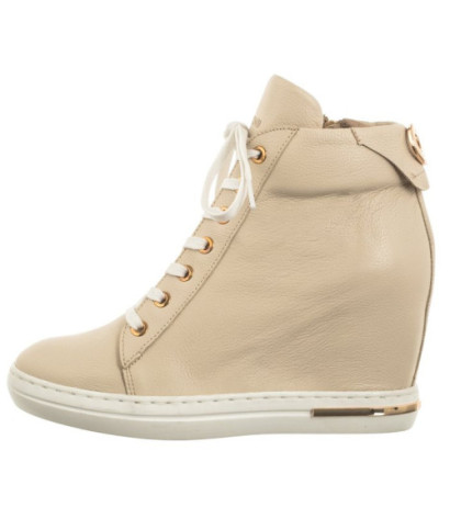 Carinii Beżowe B9505-R25-000-000-B88 (CI759-a) batai