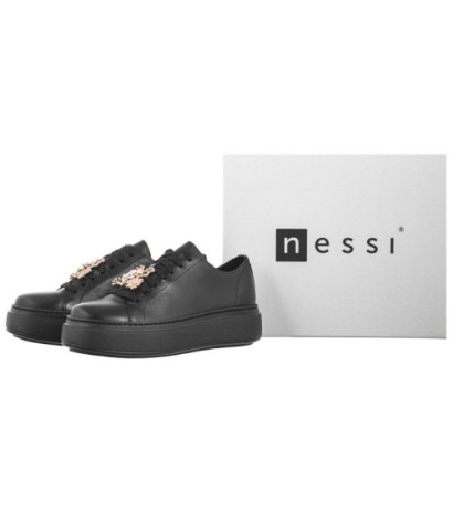 Nessi Czarne 24700 (NE395-a) batai