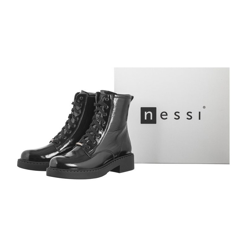 Nessi Czarne Lakierowane 24677 711 (NE397-a) bateliai