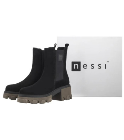Nessi Czarne 22364_ (NE423-a) bateliai