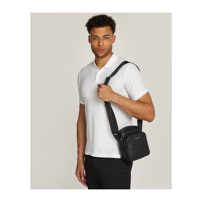 Calvin Klein CK Must Reporter S W/PCKT CK Black Pebble K50K512204 BEH (CK546-a) rankinė