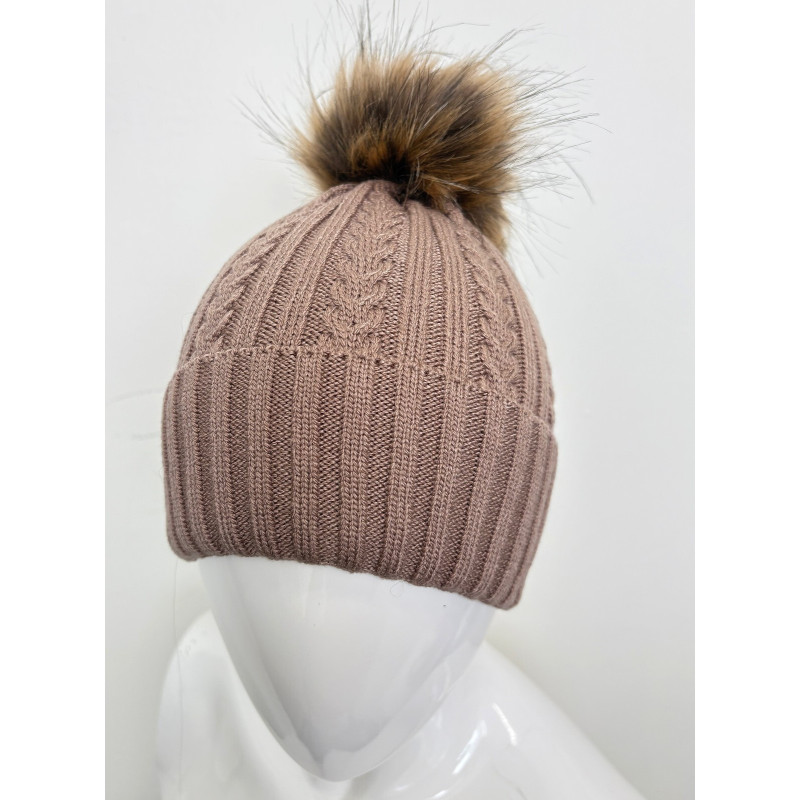 P&M Clothing kepurė