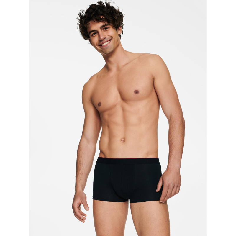 Henderson kelnaitės