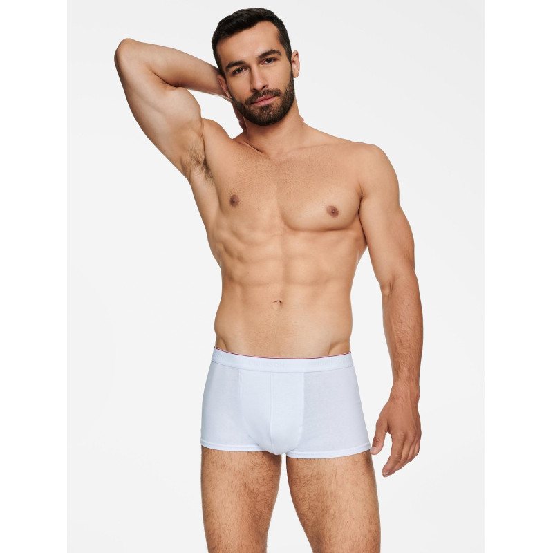 Henderson kelnaitės