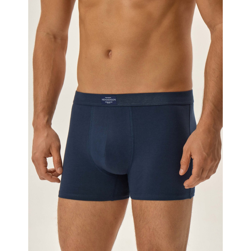 Henderson kelnaitės