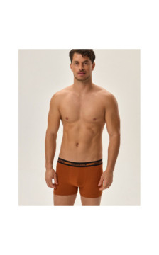 Henderson kelnaitės