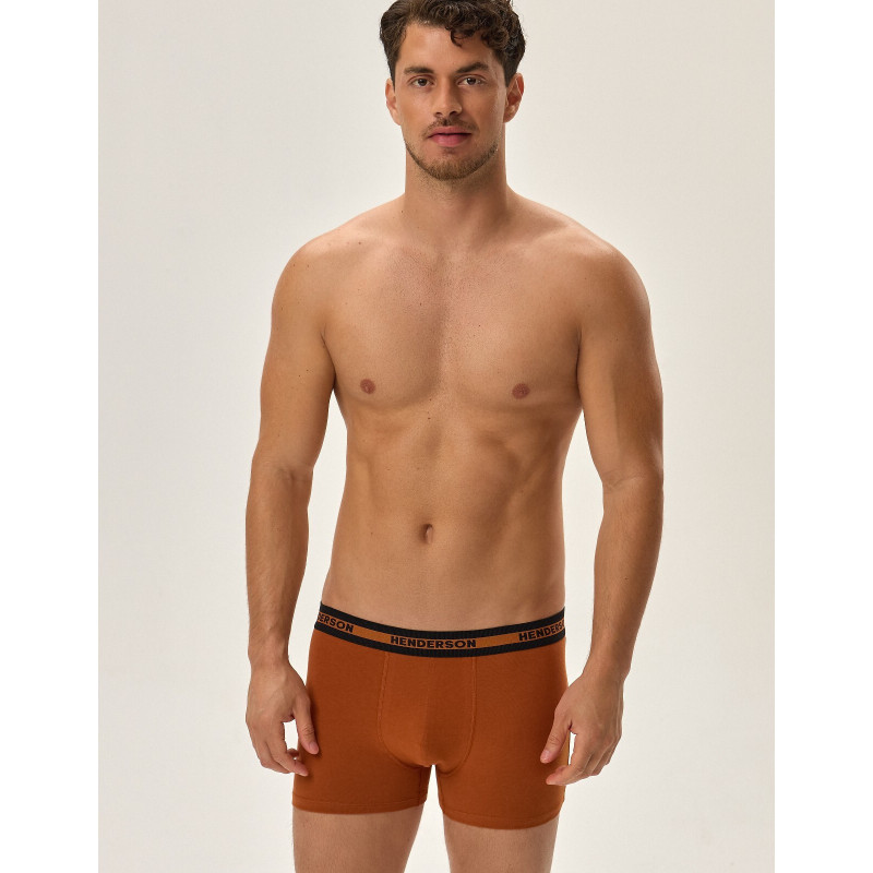 Henderson kelnaitės