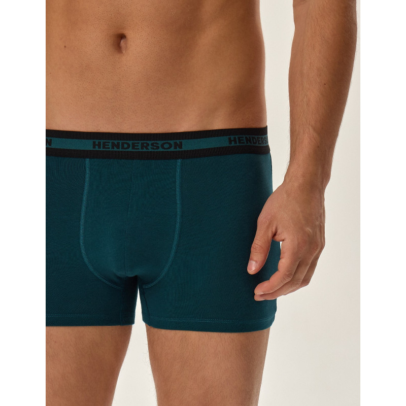 Henderson kelnaitės