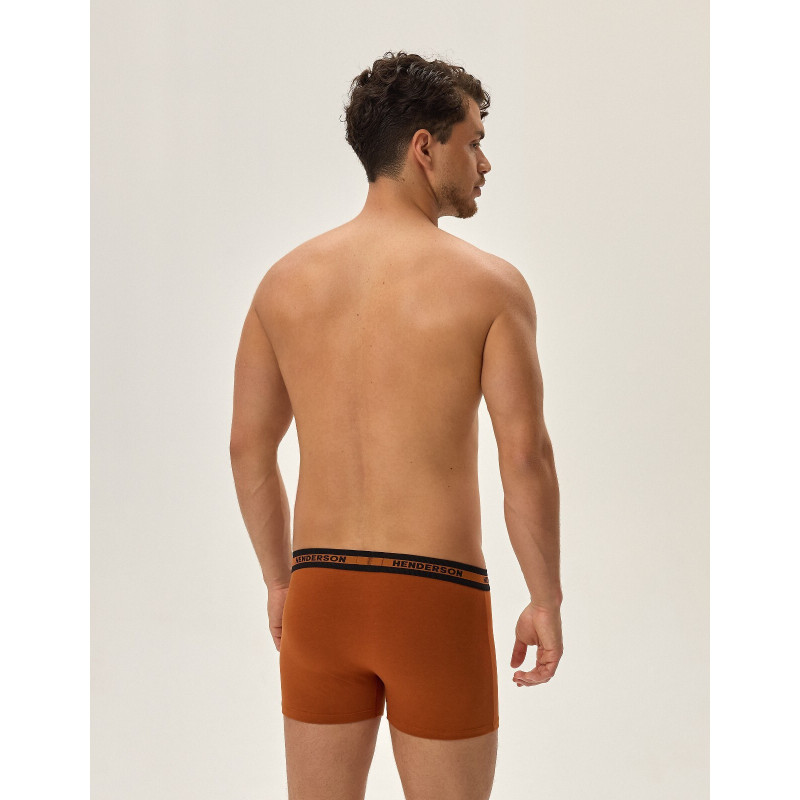 Henderson kelnaitės