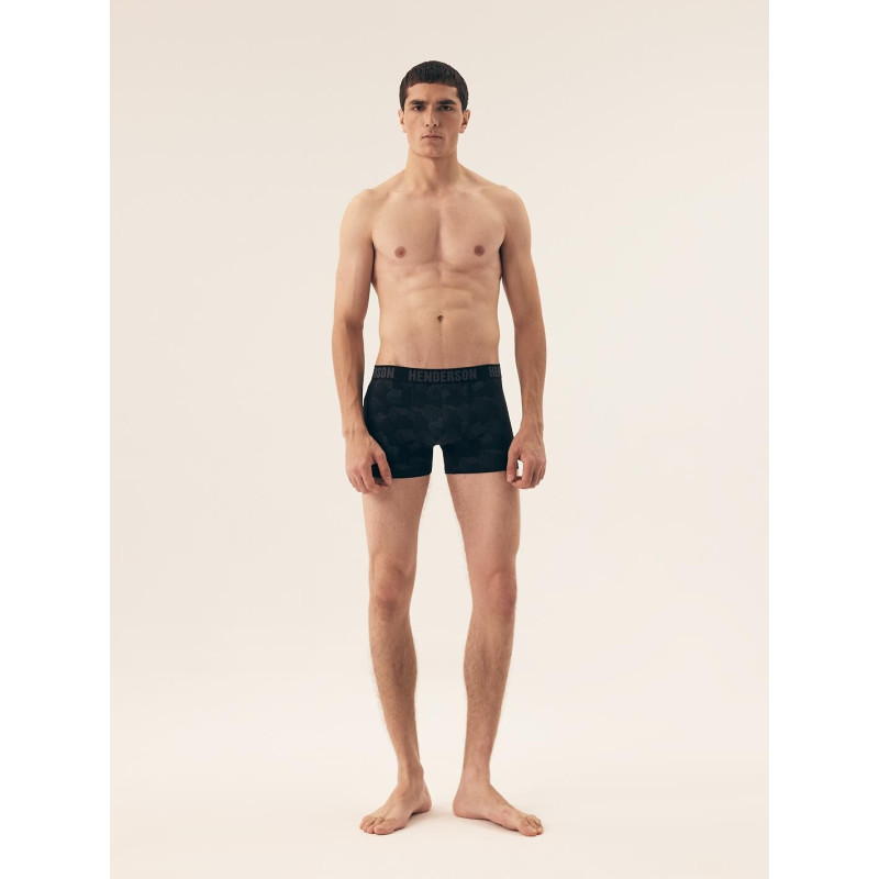 Henderson kelnaitės