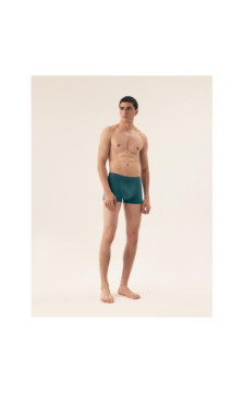 Henderson kelnaitės