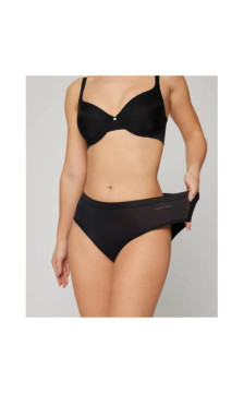 Ysabel Mora kelnaitės