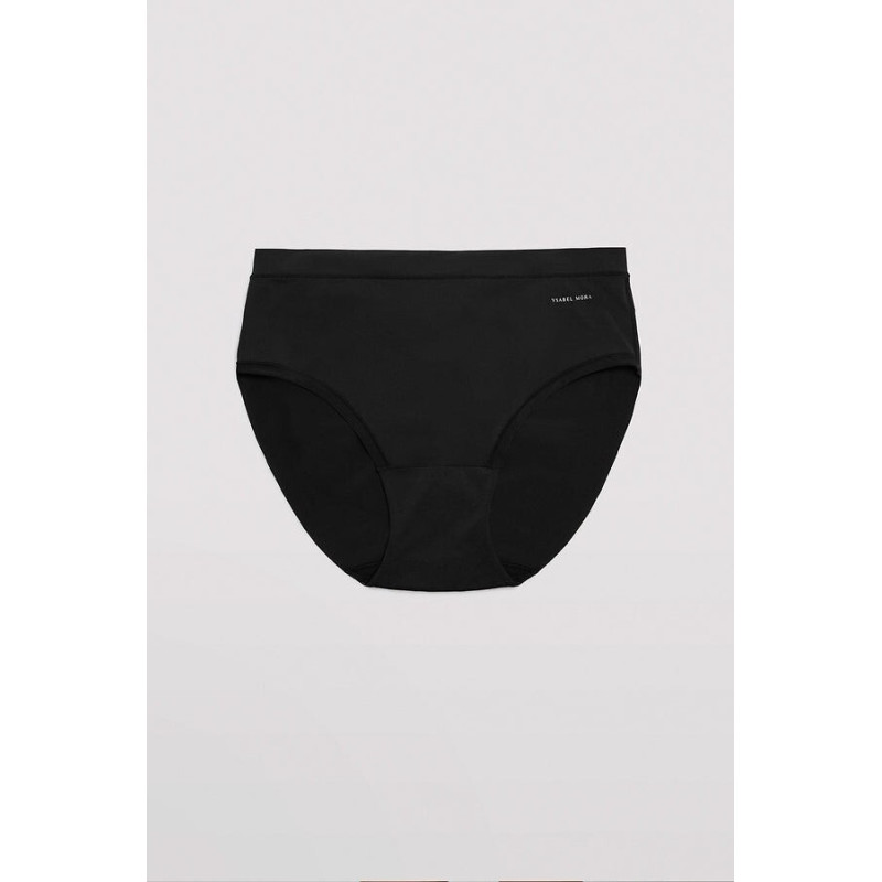 Ysabel Mora kelnaitės