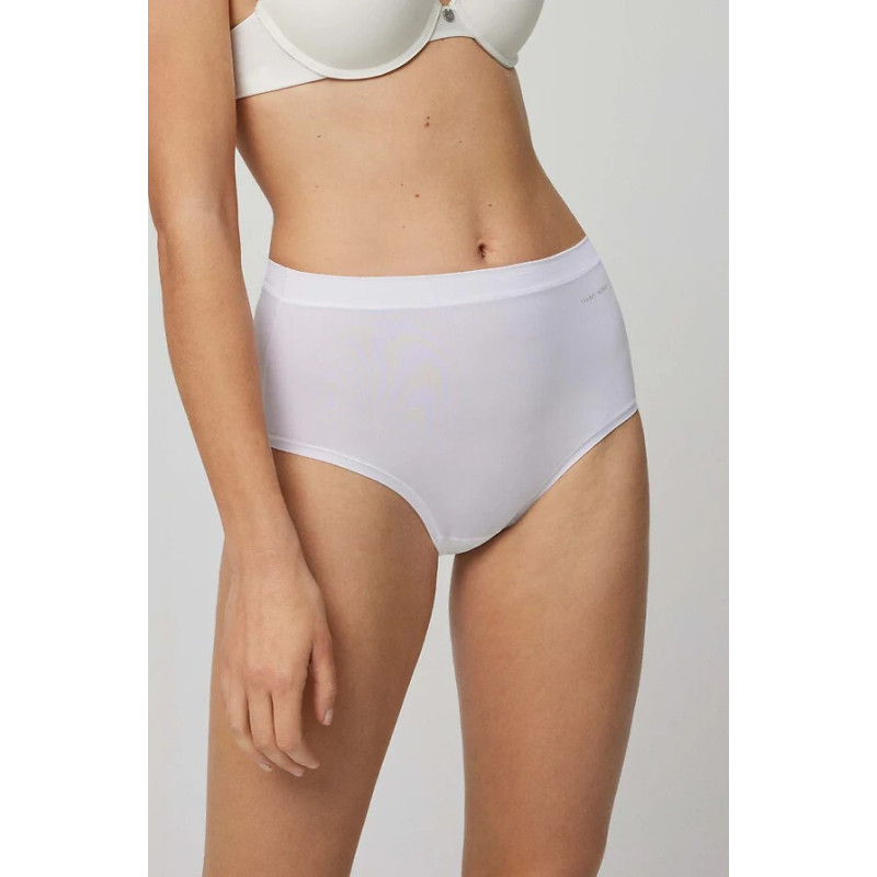 Ysabel Mora kelnaitės