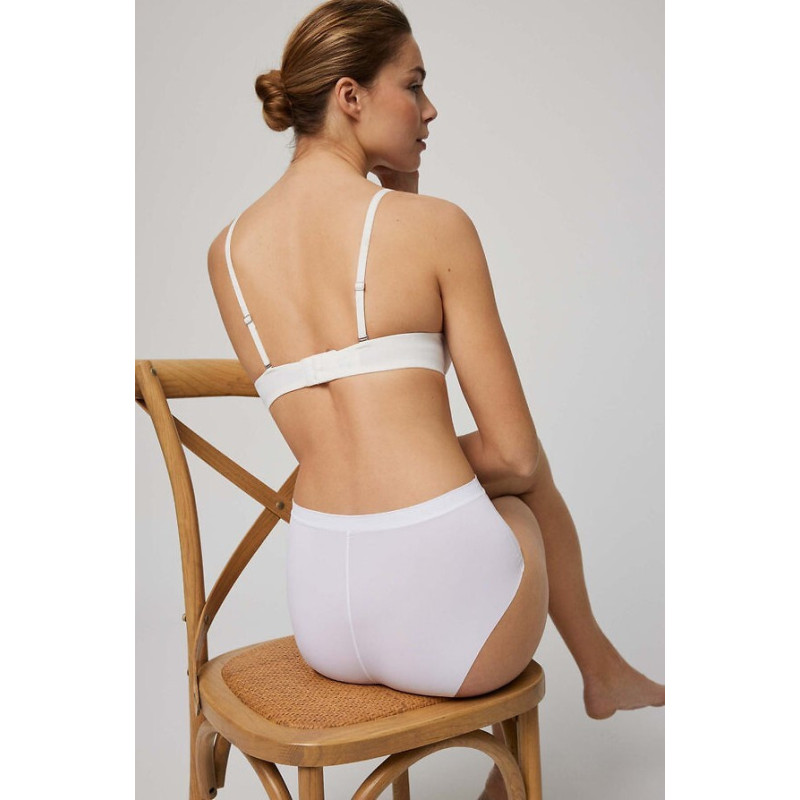 Ysabel Mora kelnaitės