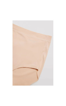 Ysabel Mora kelnaitės