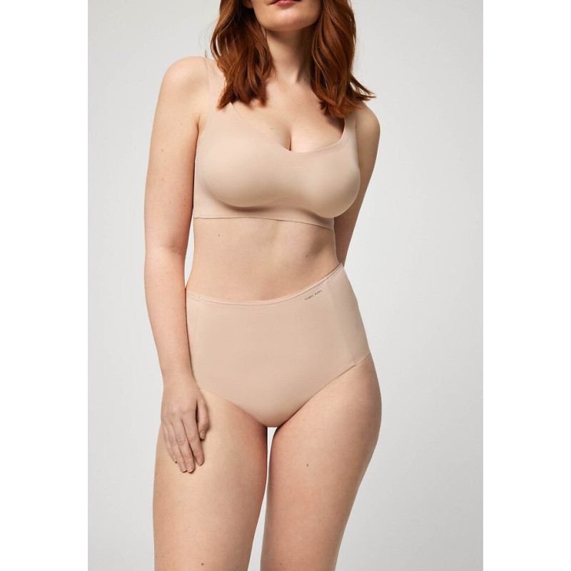 Ysabel Mora liekninančios kelnaitės