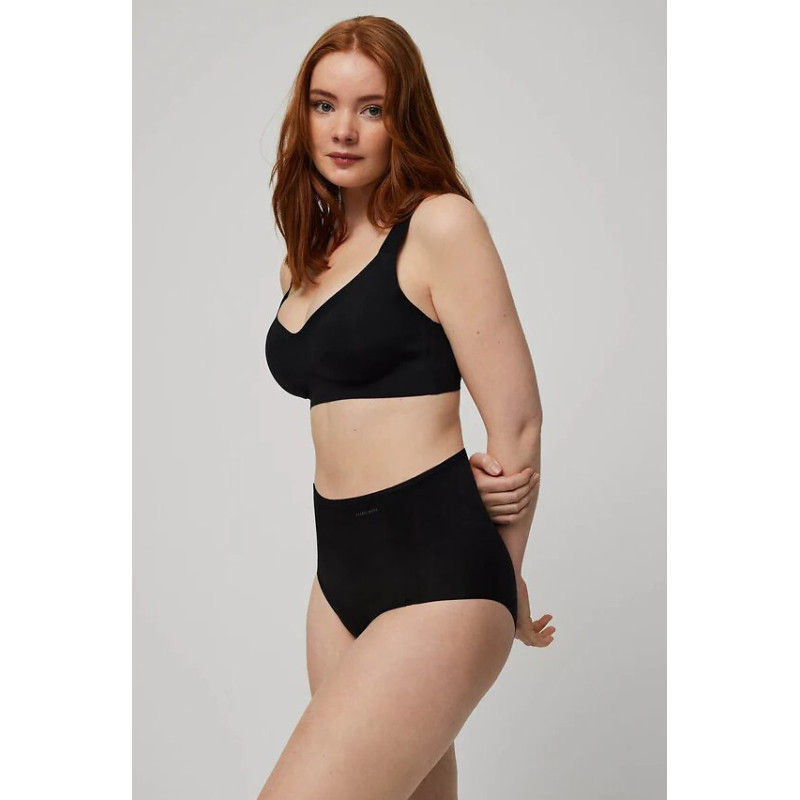 Ysabel Mora liekninančios kelnaitės