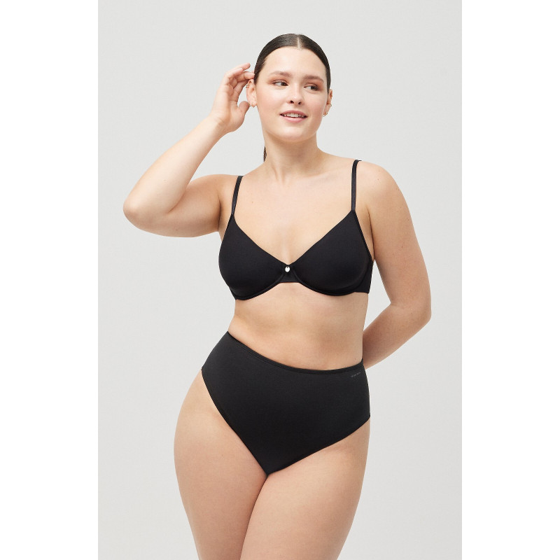 Ysabel Mora liekninančios kelnaitės