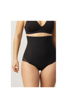 Ysabel Mora liekninančios kelnaitės