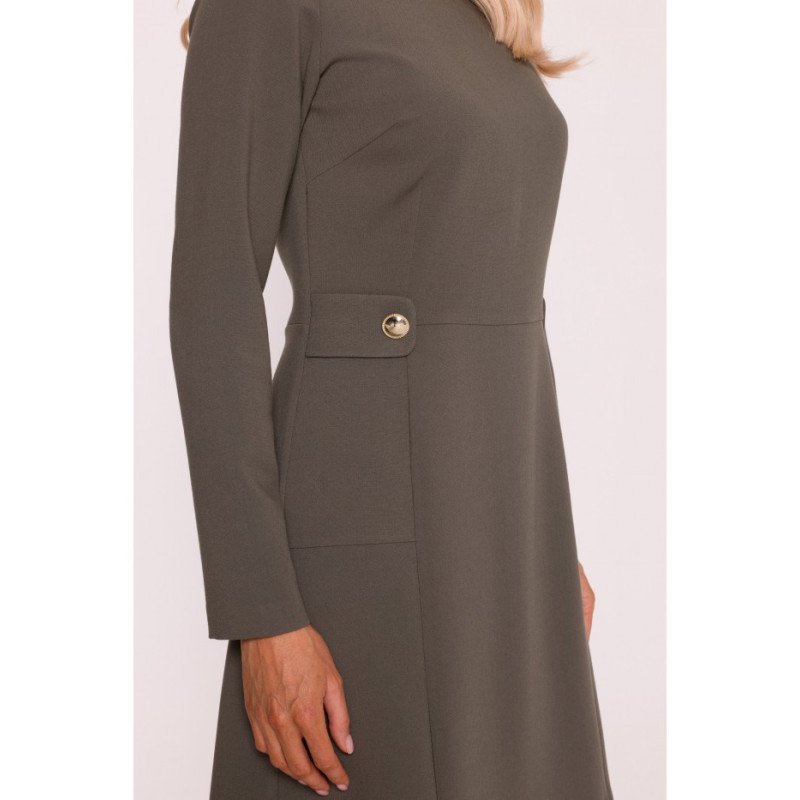 S419 Sukienka z ozdobnymi guzikami w talii - khaki