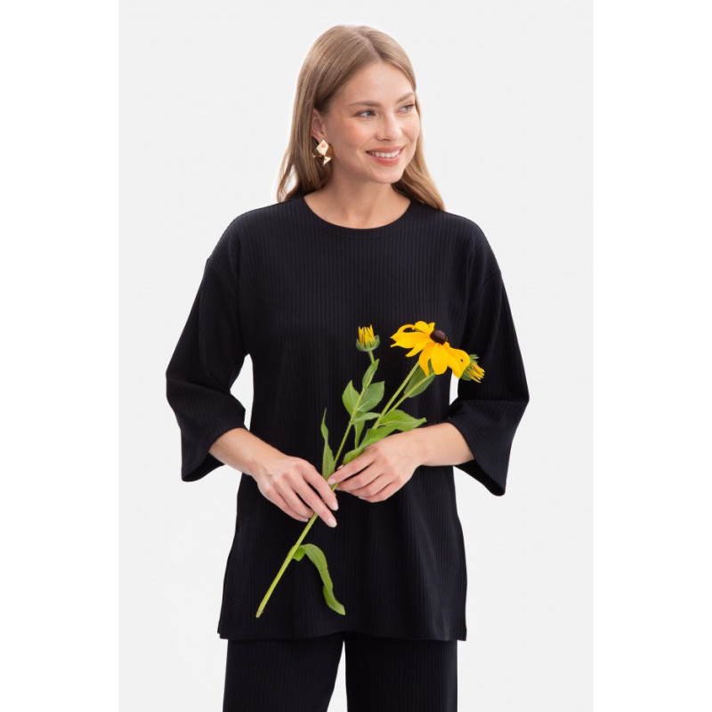 B301 Bluzka z dzianiny prążkowanej - czarna