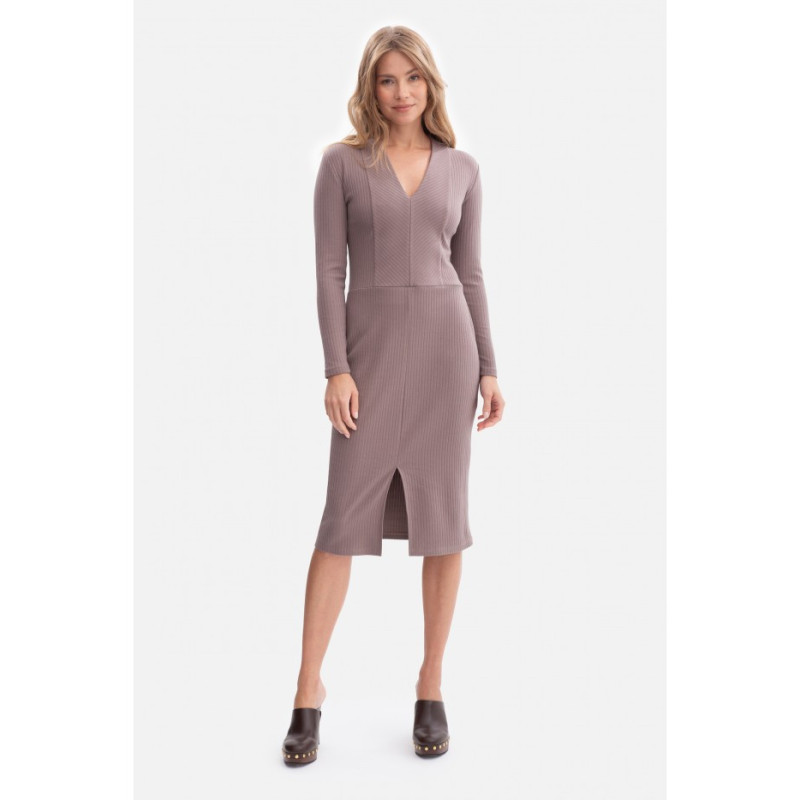 B307 Sukienka ołówkowa z dzianiny prążkowanej - kakaowa
