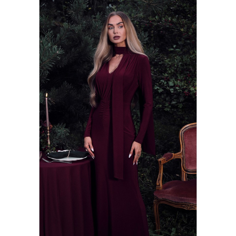 M891 Sukienka maxi z szarfą - bordowa