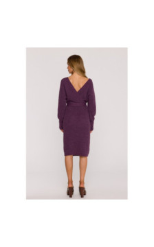 M810 Sukienka swetrowa z dekoltem kopertowym i paskiem - wrzosowa