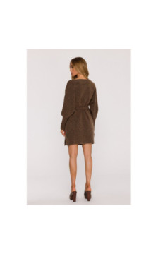 M631 Sukienka swetrowa kopertowa z wiązaniem - karmelowa