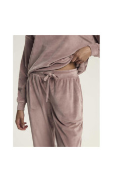 Henderson Ladies kostiumas