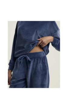 Henderson Ladies kostiumas