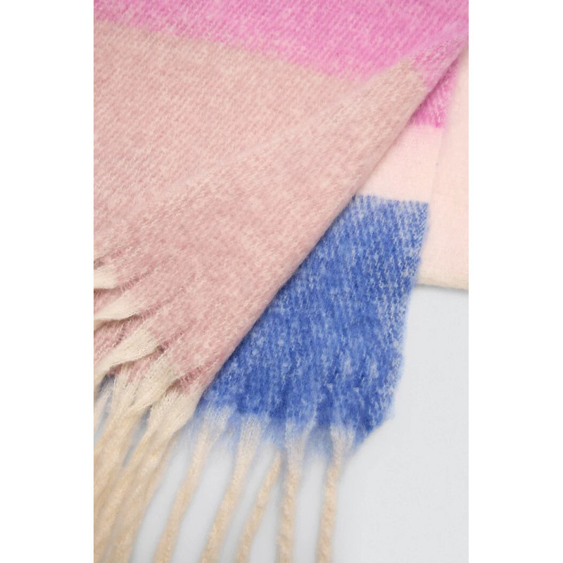 Ysabel Mora šalikas