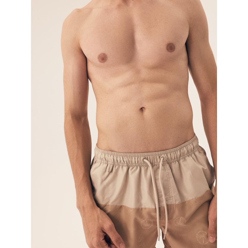 Henderson maudymosi šortai