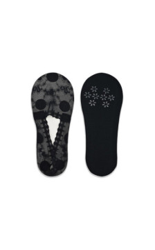 Noviti kojinės iki kauliukų