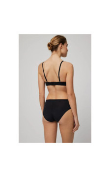 Ysabel Mora kelnaitės